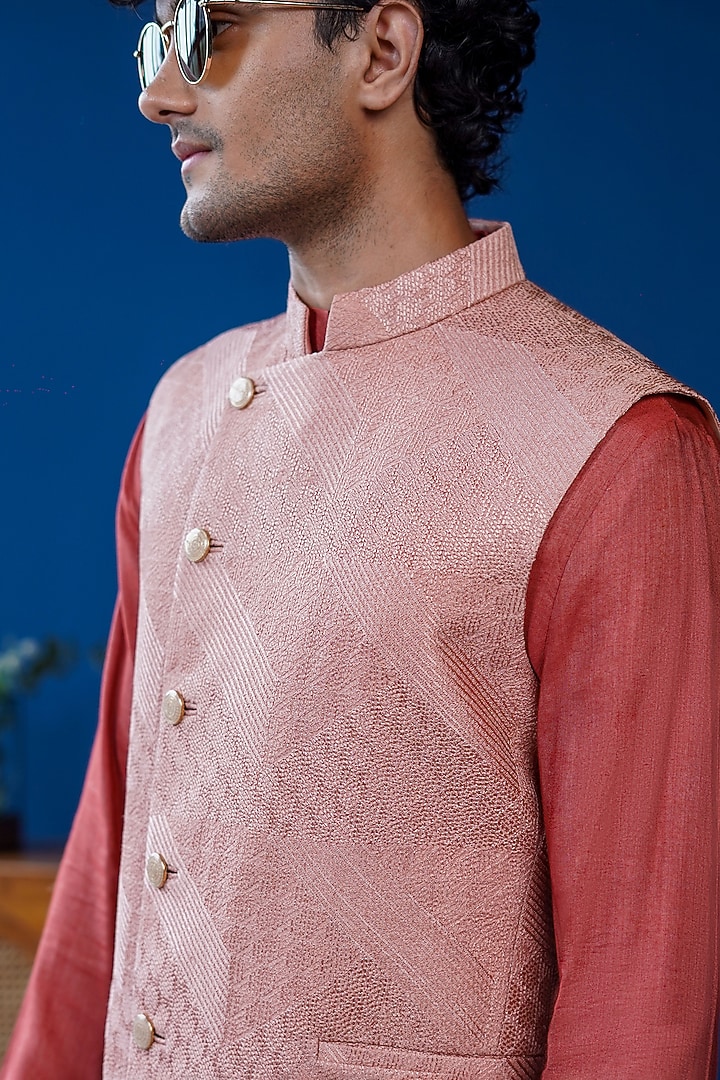 Salmon-Colored Silk Embroidered Bundi Jacket Set by Philocaly at Pernia's Pop Up Shop