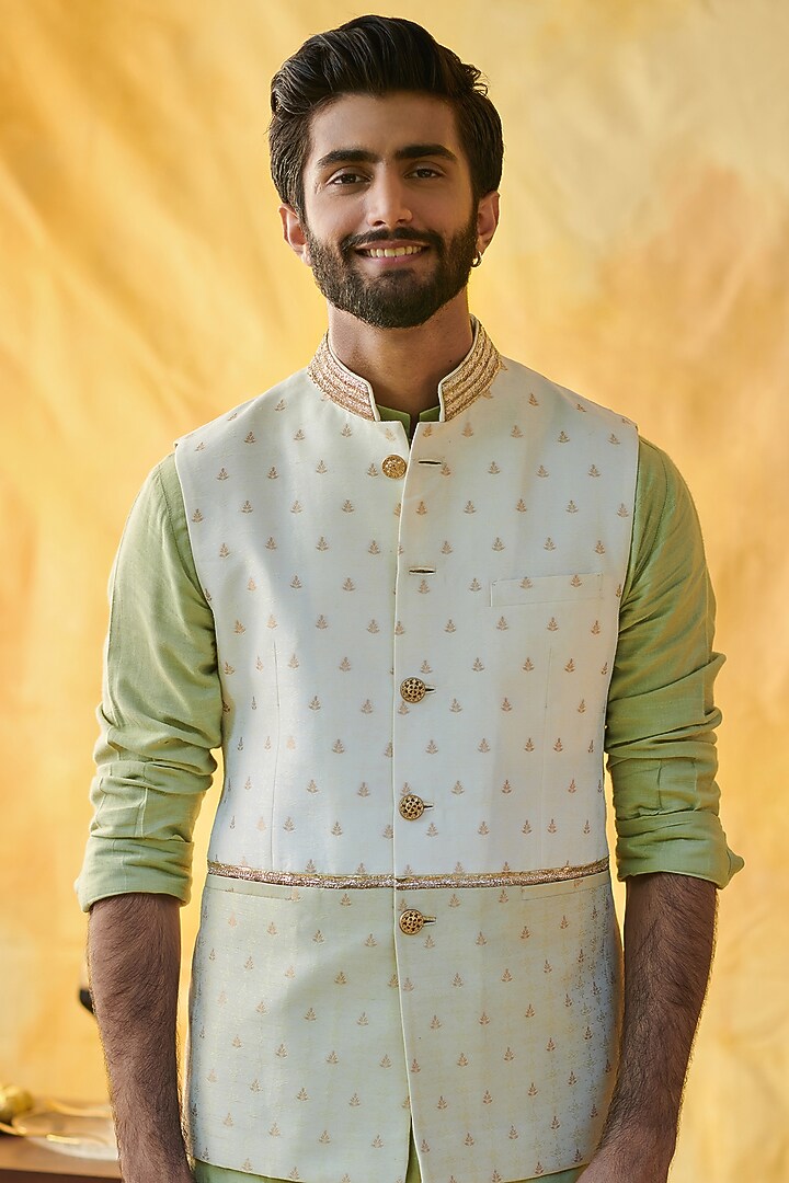 Ivory Embroidered Bundi Jacket With Kurta Set by Philocaly at Pernia's Pop Up Shop