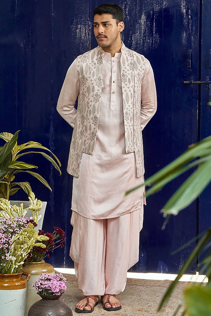 Pink Cotton Silk Embroidered Bundi Jacket Set by Philocaly at Pernia's Pop Up Shop