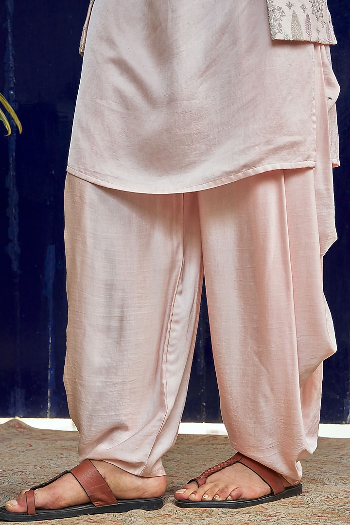 Pink Cotton Silk Embroidered Bundi Jacket Set by Philocaly at Pernia's Pop Up Shop