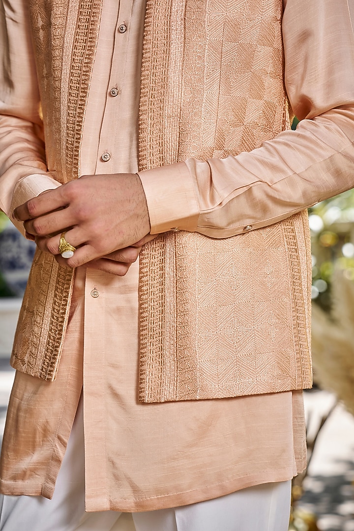Peach Silk Embroidered Bundi Jacket Set by Philocaly at Pernia's Pop Up Shop