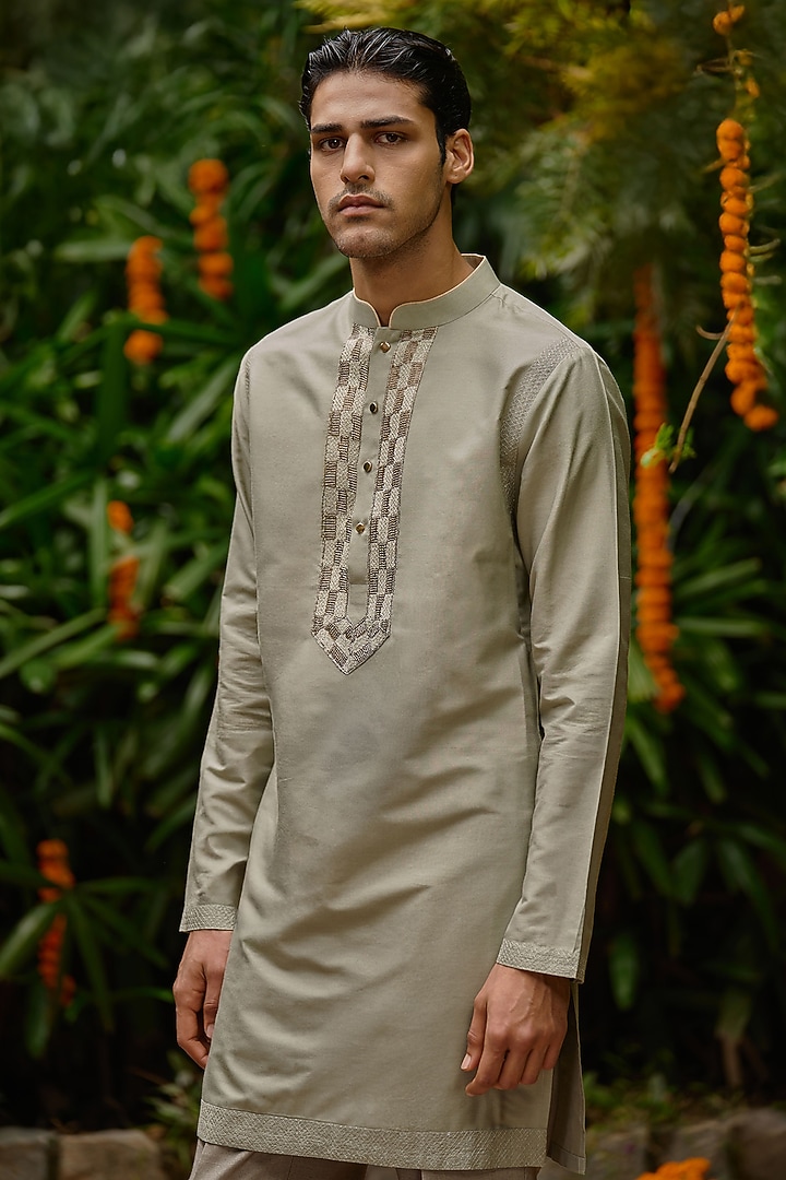 Silver Blended Silk Zari Embroidered Kurta Set by Philocaly at Pernia's Pop Up Shop