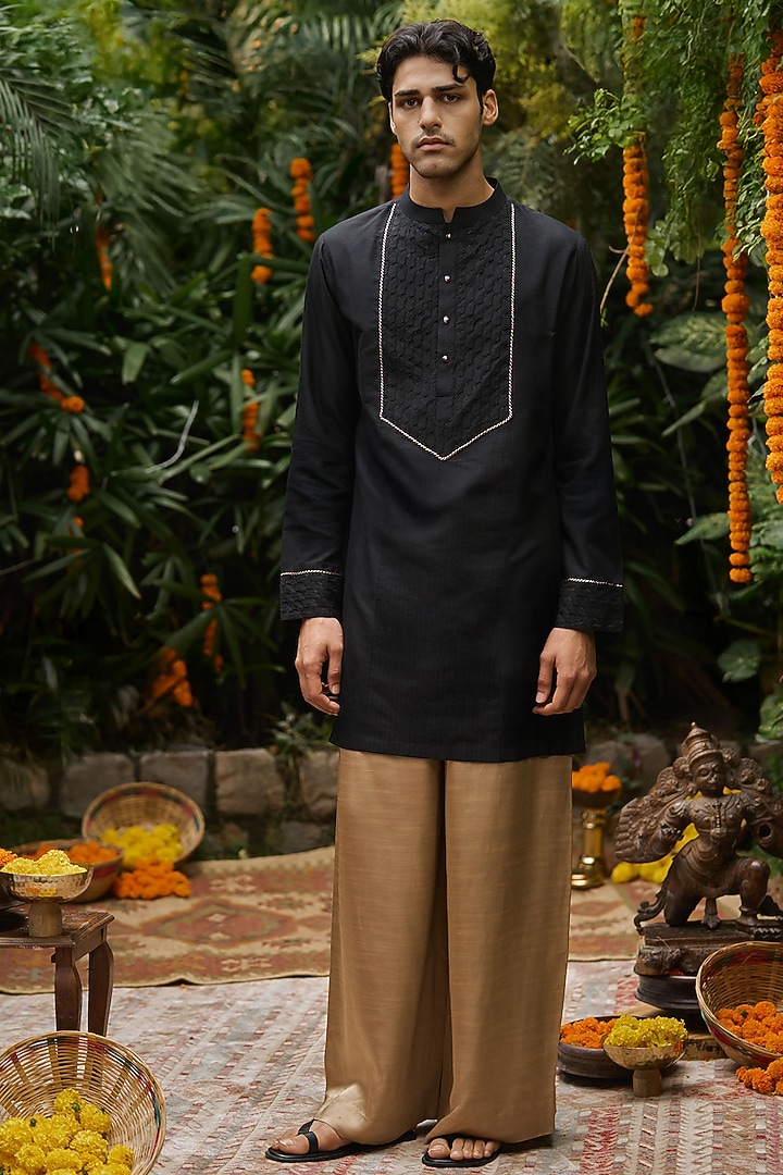 Black Blended Silk Kurta by Philocaly at Pernia's Pop Up Shop
