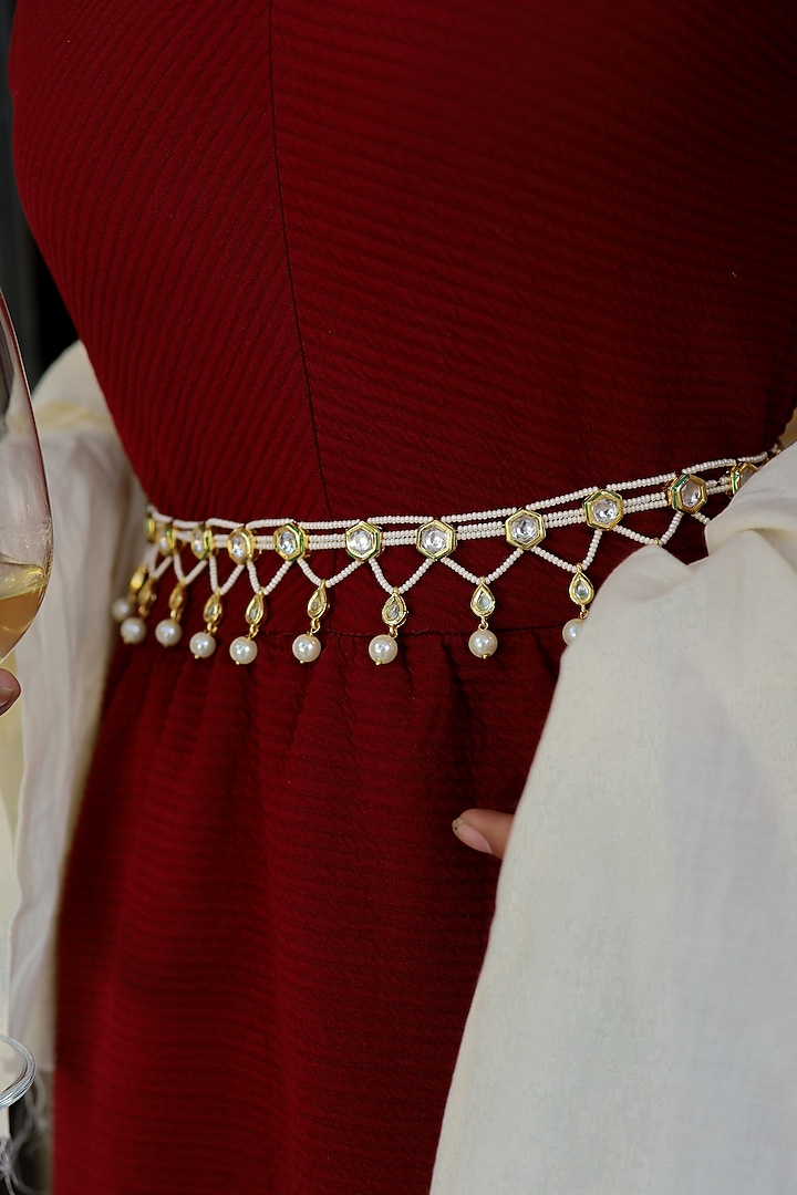 Gold Plated Kundan Waist Belt by Do Taara at Pernia's Pop Up Shop