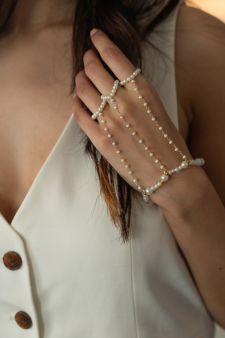 Gold Finish Shell Pearl Hathphool by Do Taara at Pernia's Pop Up Shop