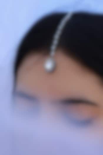 Rhodium Finish Kundan Polki Maangtikka by Do Taara at Pernia's Pop Up Shop