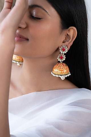 Gold Finish Kundan Polki Jhumka Earrings. by Do Taara