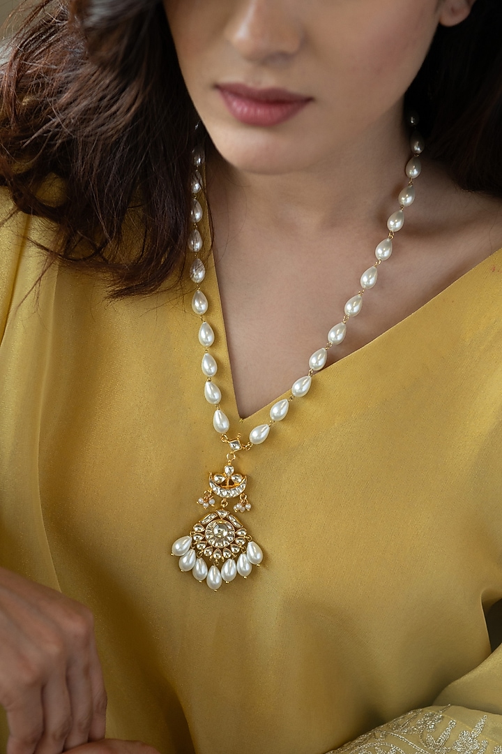 Gold Plated Kundan & Shell Pearl Necklace by Do Taara at Pernia's Pop Up Shop