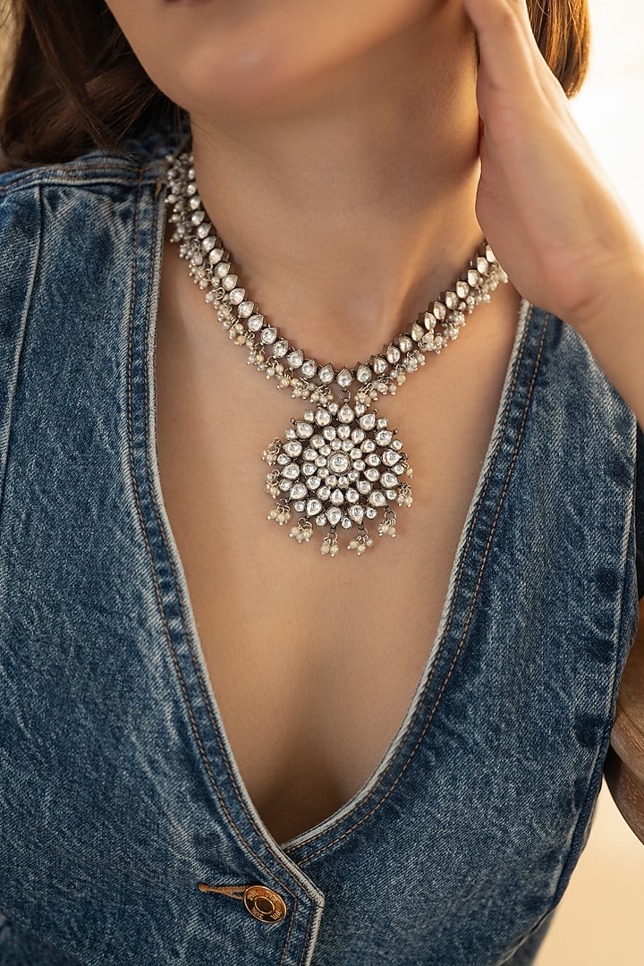 White Rhodium Finish Floral Motifs Kundan Polki & Pearl Necklace by Do Taara at Pernia's Pop Up Shop