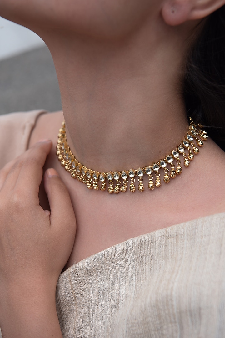 Gold Plated Kundan Choker Necklace by Do Taara at Pernia's Pop Up Shop