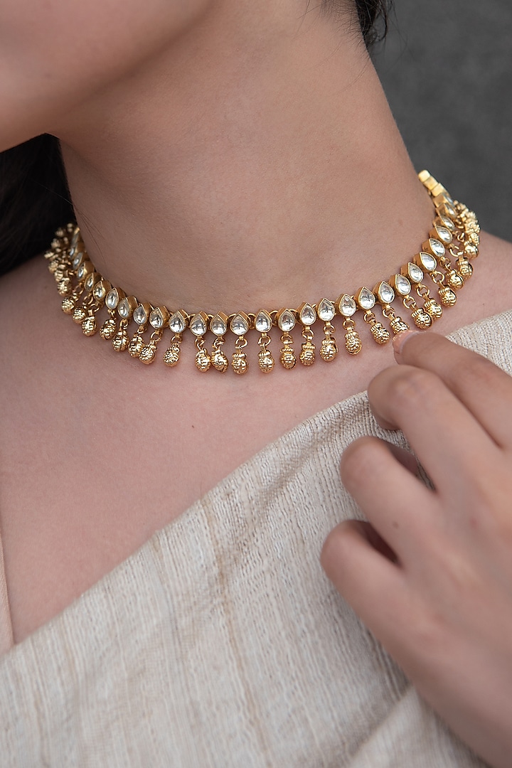 Gold Plated Kundan Choker Necklace by Do Taara at Pernia's Pop Up Shop