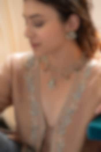 Gold Plated Floral-Cut Mint Kundan Polki & Garnet Stone Necklace Set by Do Taara at Pernia's Pop Up Shop