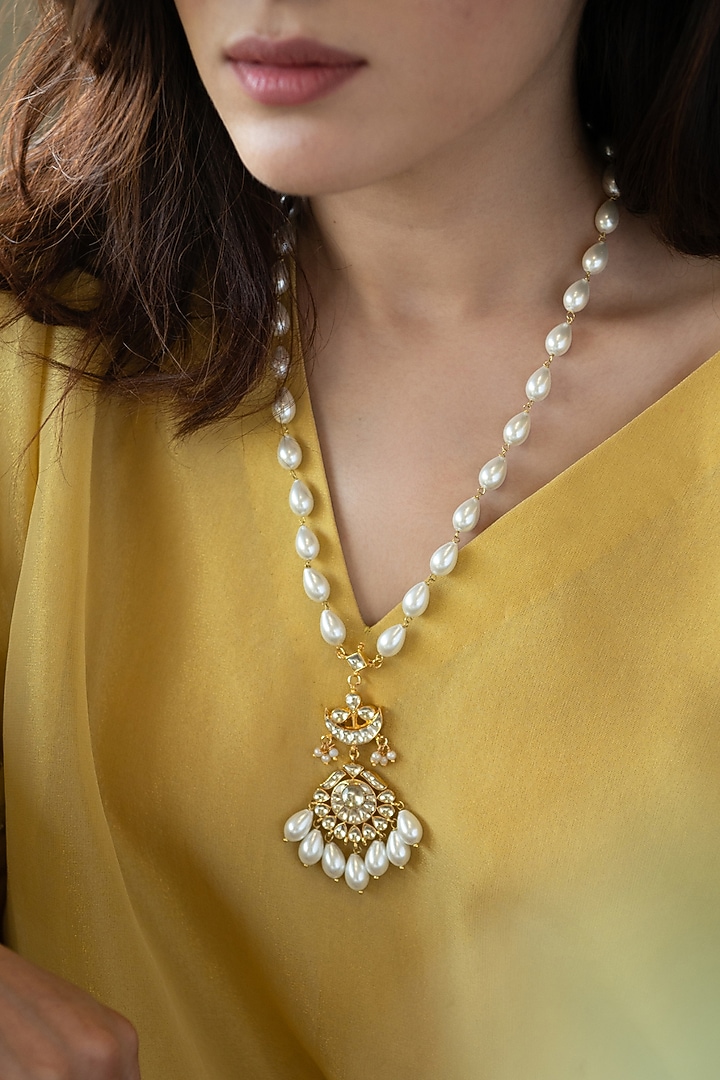 Gold Plated Kundan Polki & Pearl Necklace by Do Taara at Pernia's Pop Up Shop