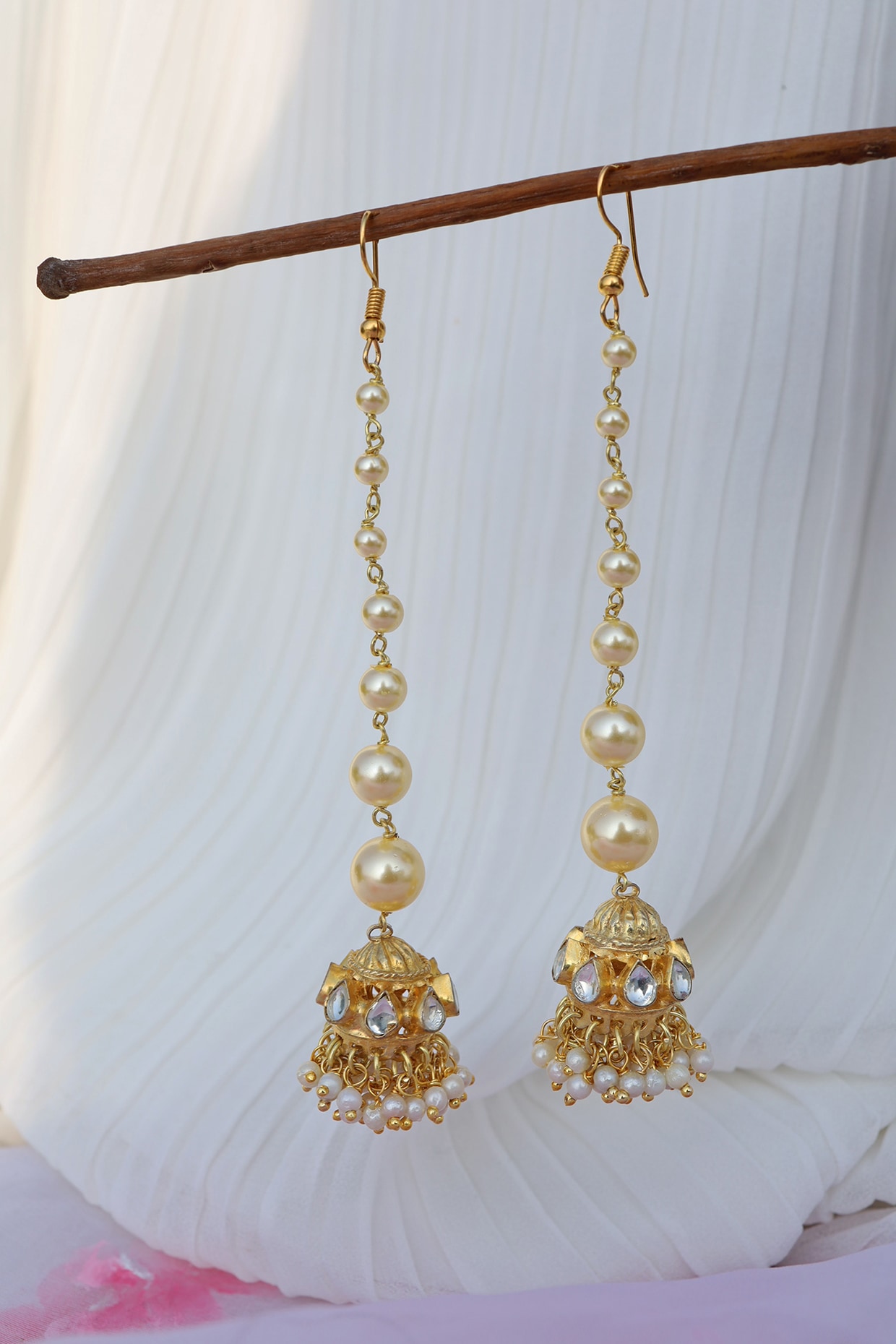 Black Golden Fancy Gold Plated Jhumka Earring, Size: 2 Inches at Best Price  in Mumbai | Elena Jewels