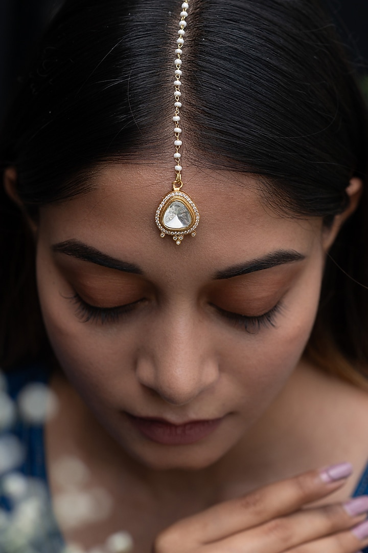 Gold Plated Victorian Polki Maang Tikka by Do Taara at Pernia's Pop Up Shop