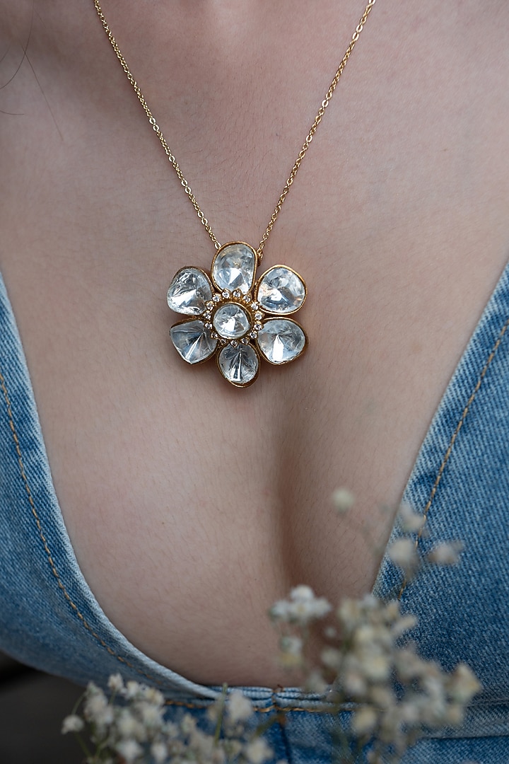 Gold Plated Kundan Polki Polki Floral Pendant Necklace by Do Taara at Pernia's Pop Up Shop