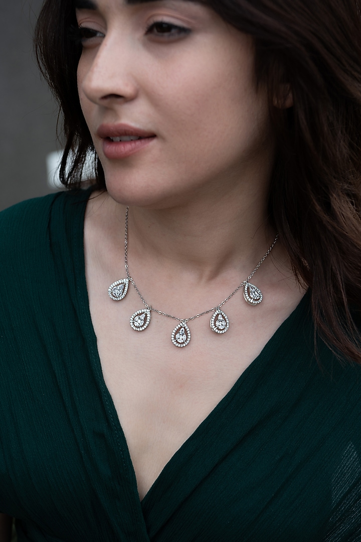 Rhodium Plated Kundan Polki Necklace by Do Taara at Pernia's Pop Up Shop