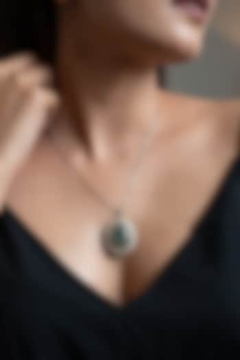 Gold Plated Emerald Green Stone & Kundan Polki Necklace by Do Taara at Pernia's Pop Up Shop