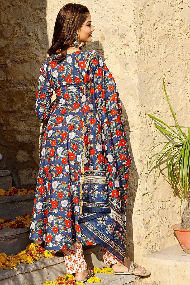 Blue Printed Flared Kurta Set by Pheeta at Pernia's Pop Up Shop
