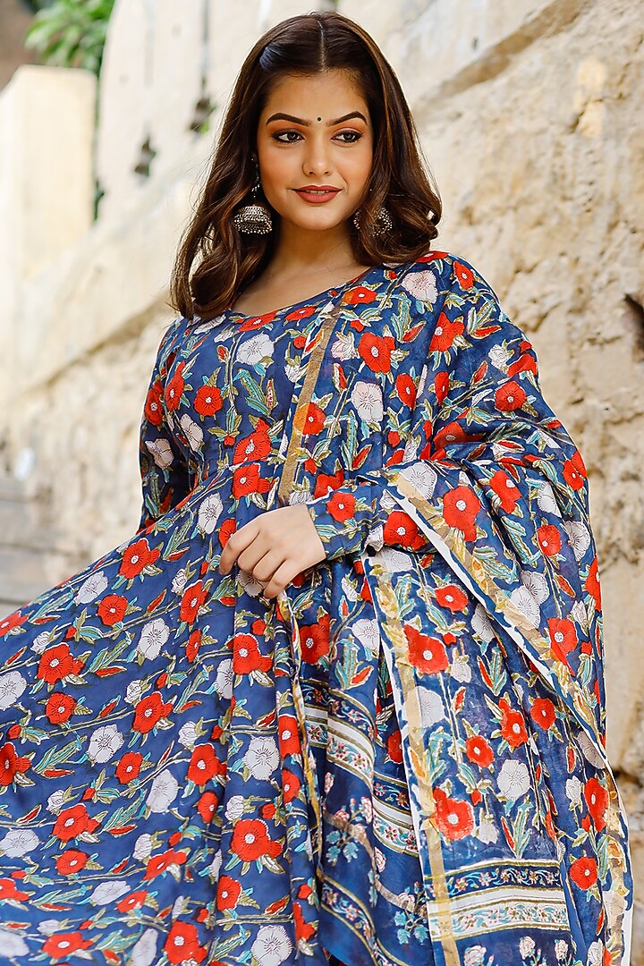 Blue Printed Flared Kurta Set by Pheeta at Pernia's Pop Up Shop