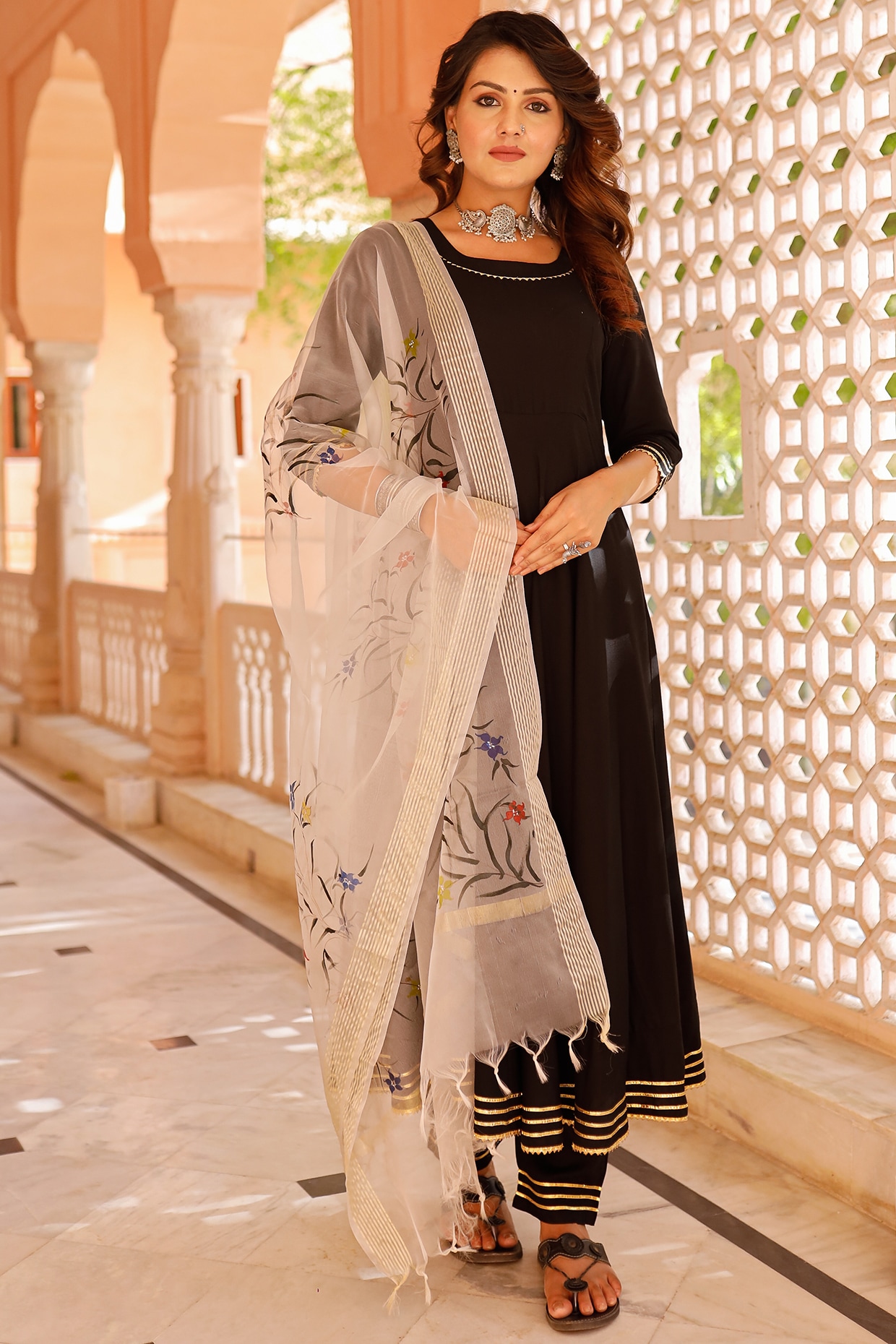 Solid best sale black anarkali