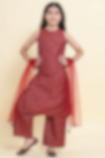 Red Cotton Printed Kurta Set For Girls by Piccolo at Pernia's Pop Up Shop