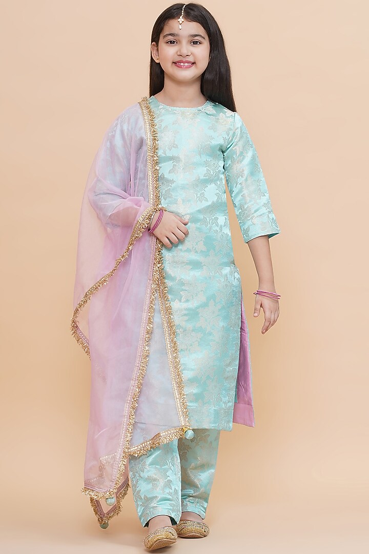 Blue Silk Kurta Set For Girls by Piccolo at Pernia's Pop Up Shop