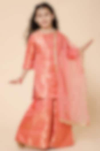 Pink Silk Kurta Set For Girls by Piccolo at Pernia's Pop Up Shop