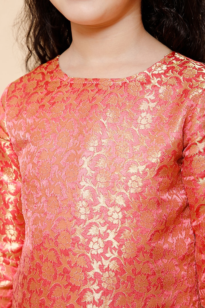 Pink Silk Kurta Set For Girls by Piccolo at Pernia's Pop Up Shop