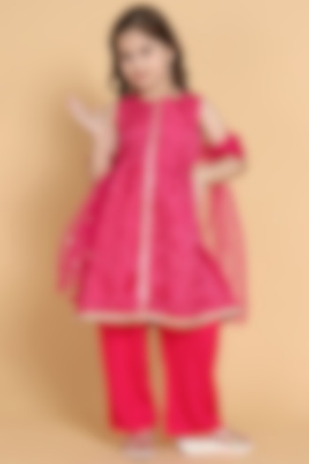 Pink Polyester Kurta Set For Girls by Piccolo at Pernia's Pop Up Shop