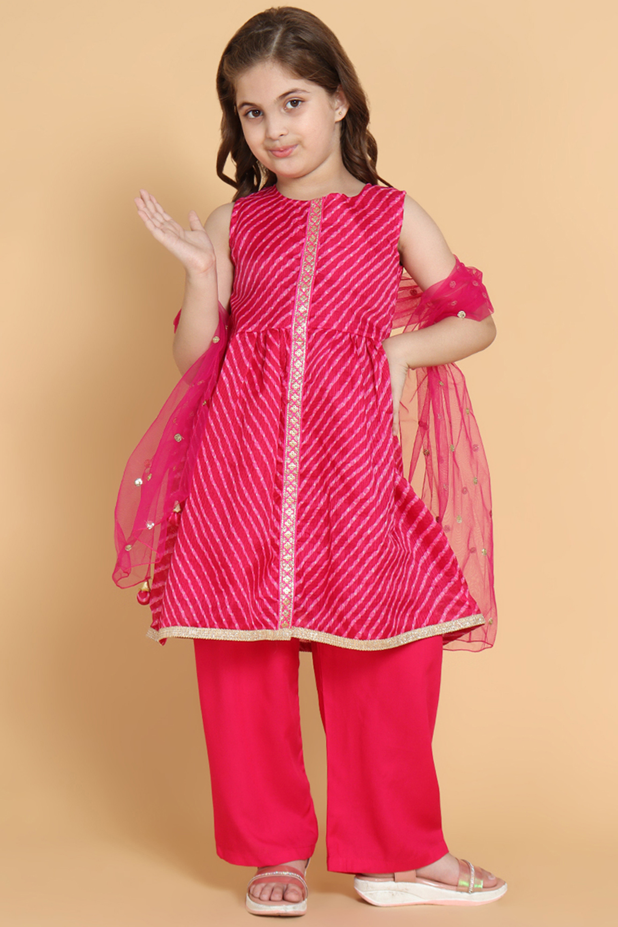 Pink Polyester Kurta Set For Girls by Piccolo at Pernia's Pop Up Shop