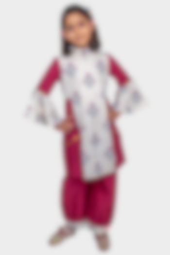 Maroon & White Cotton Kurta Set For Girls by PiccoRicco at Pernia's Pop Up Shop