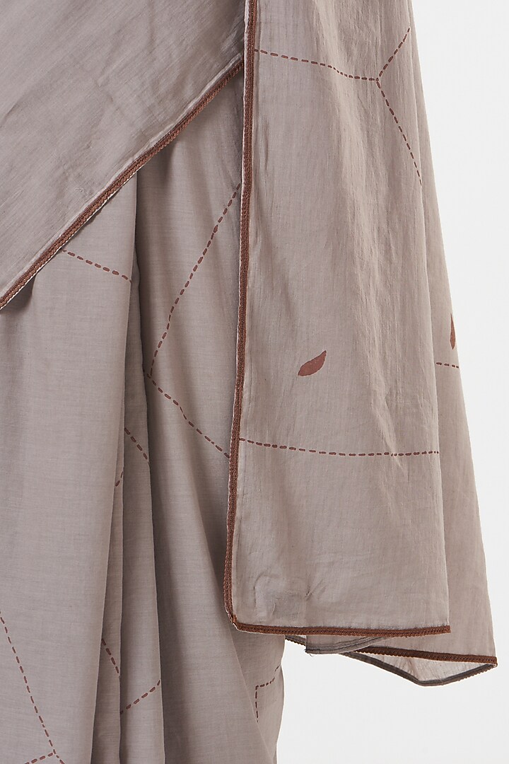 Grey Block Printed Saree by Parijat at Pernia's Pop Up Shop