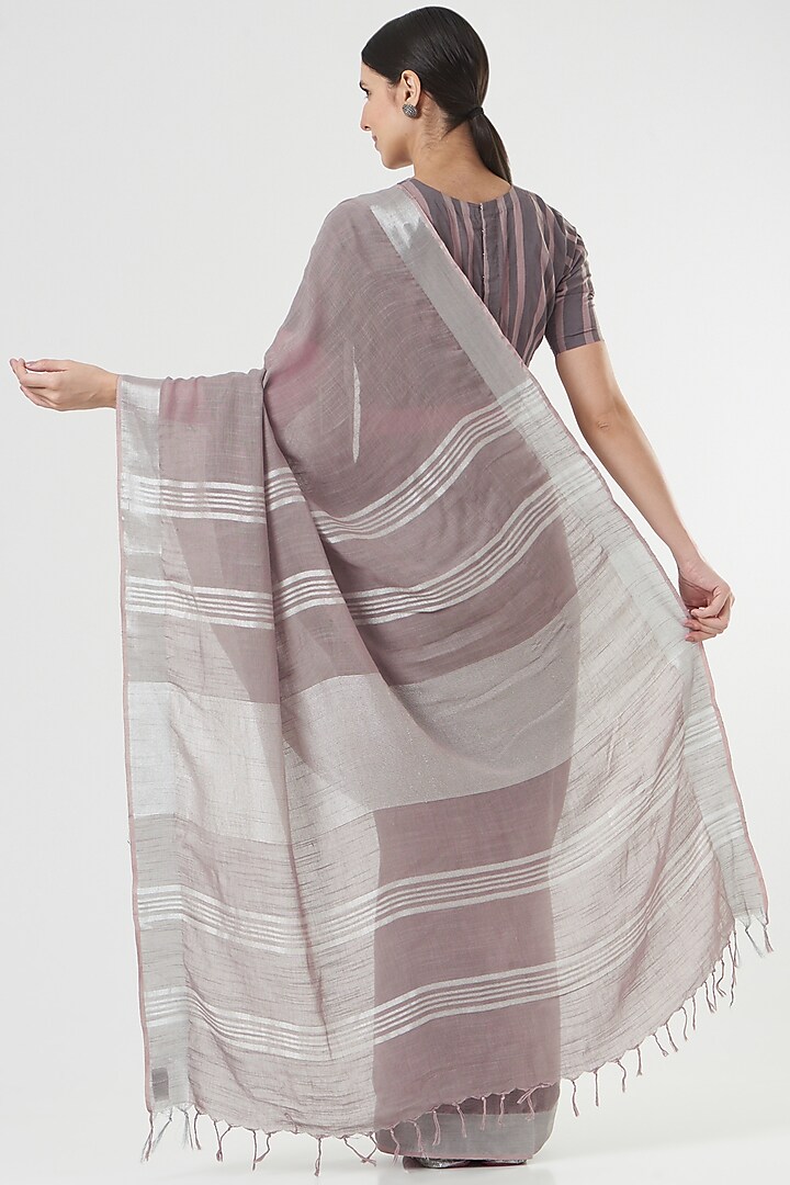 Grey Handwoven Linen Saree by Parijat at Pernia's Pop Up Shop