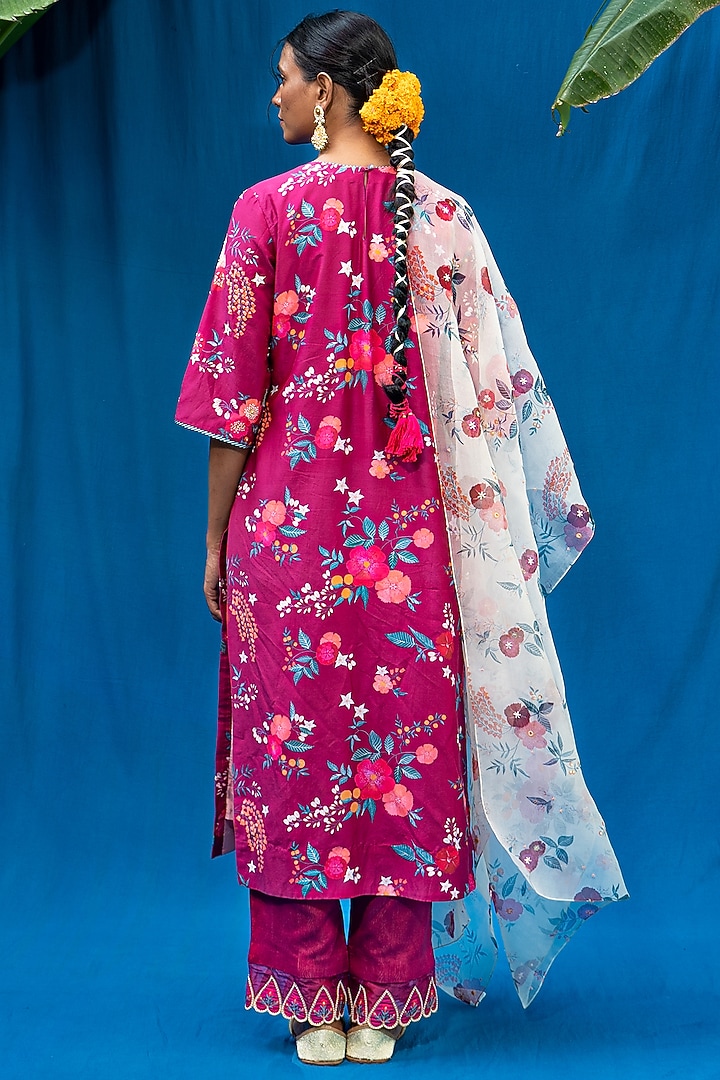 Burgundy Printed & Hand Embroidered Kurta Set by Pita Nila at Pernia's Pop Up Shop