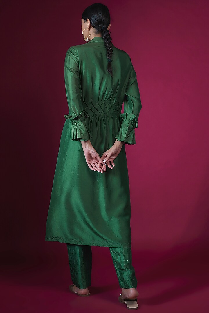 Green Churo Silk Thread Work Jacket Set by PITARA BY SIPIKA CHAWLA at Pernia's Pop Up Shop