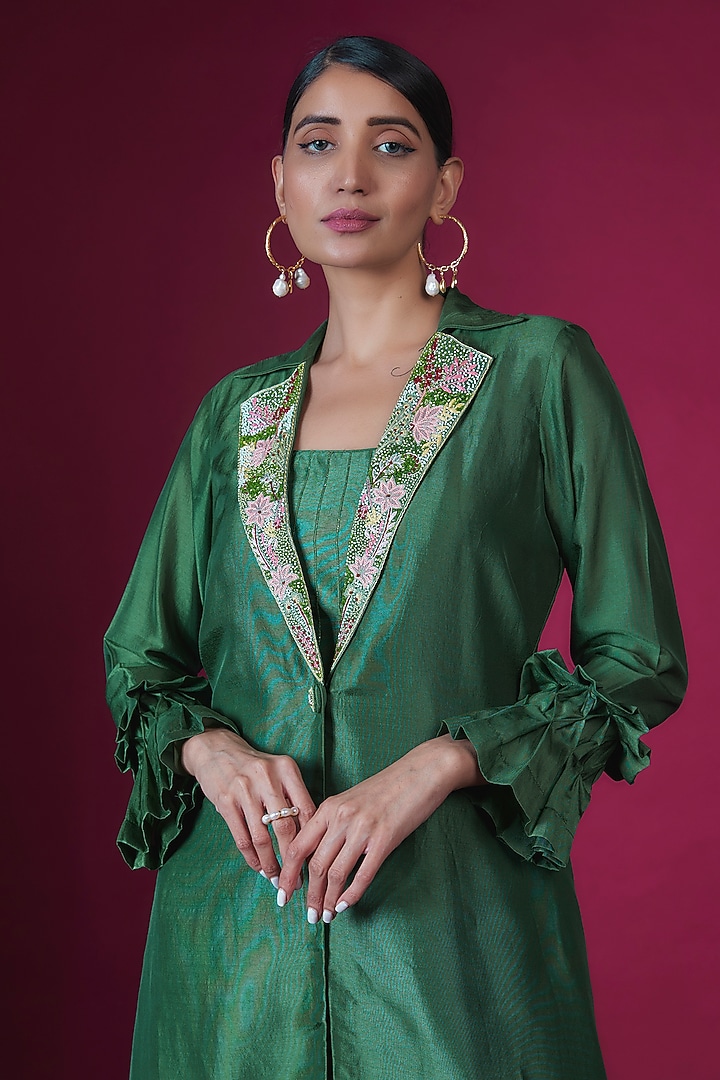 Green Churo Silk Thread Work Jacket Set by PITARA BY SIPIKA CHAWLA at Pernia's Pop Up Shop