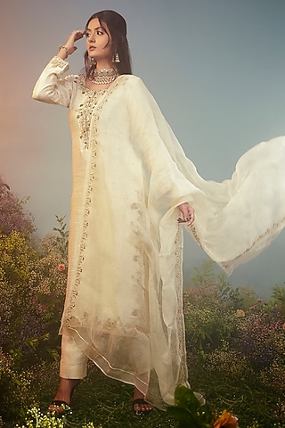 Ivory Raw Silk Zari Work Kurta Set by Peach It Up By Samridhi