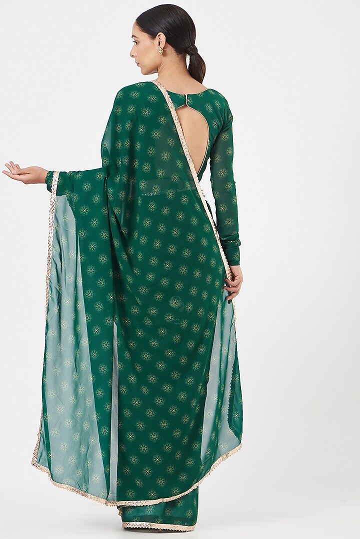 Evergreen Printed Party Wear Saree Set by Piyanshu Bajaj at Pernia's Pop Up Shop