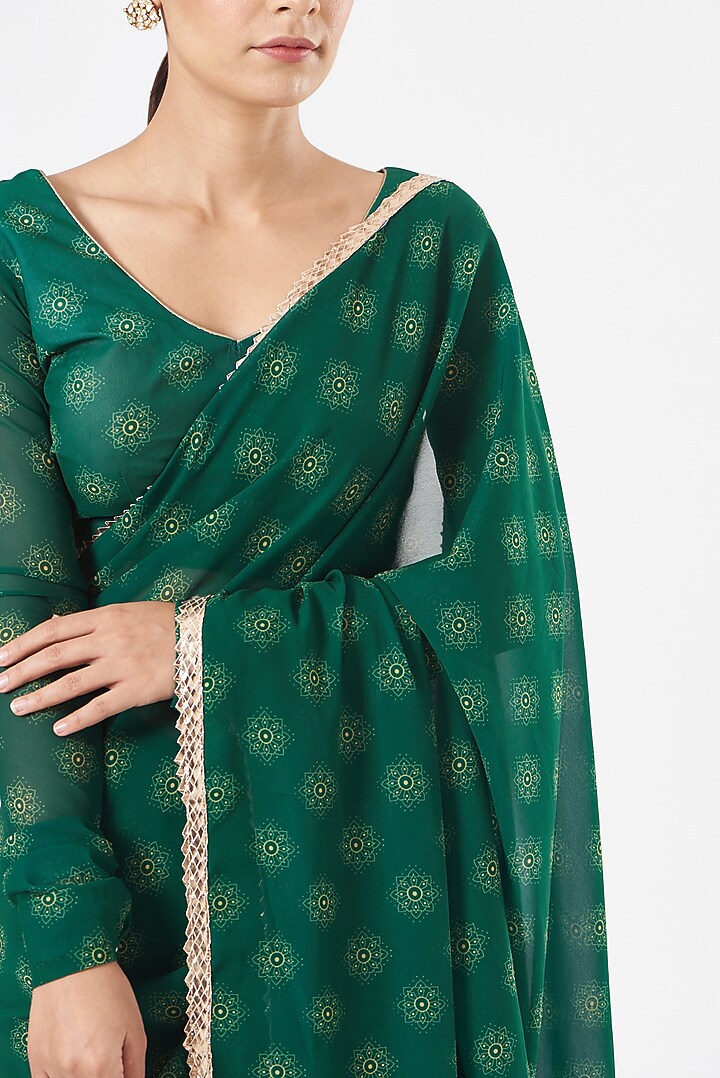 Evergreen Printed Party Wear Saree Set by Piyanshu Bajaj at Pernia's Pop Up Shop