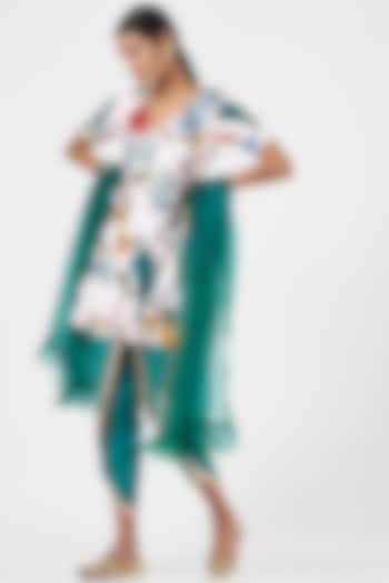 Dynasty Green Crepe Dhoti Set by Piyanshu Bajaj at Pernia's Pop Up Shop