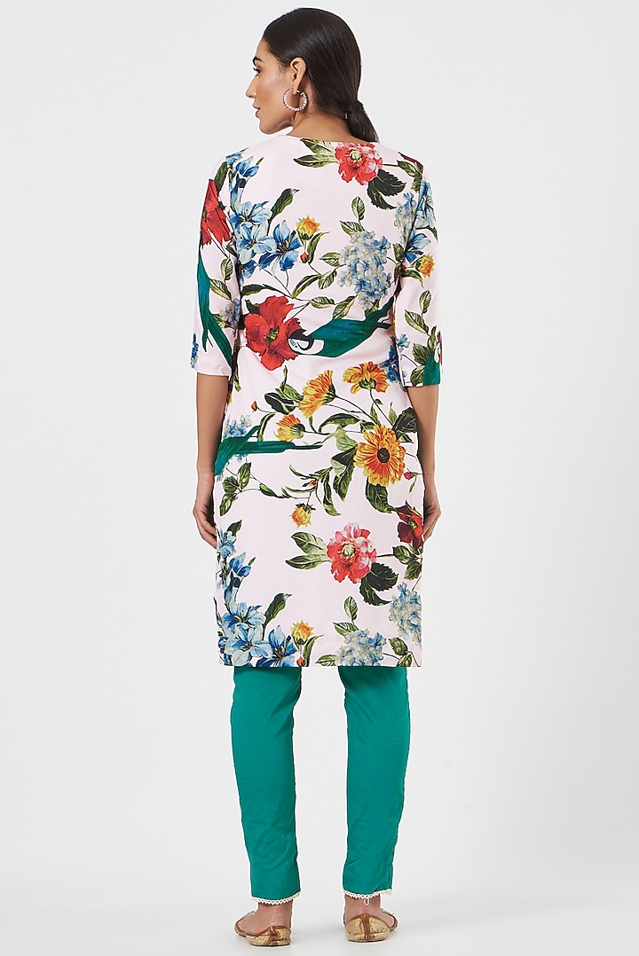 White Printed Kurta Set by Piyanshu Bajaj at Pernia's Pop Up Shop