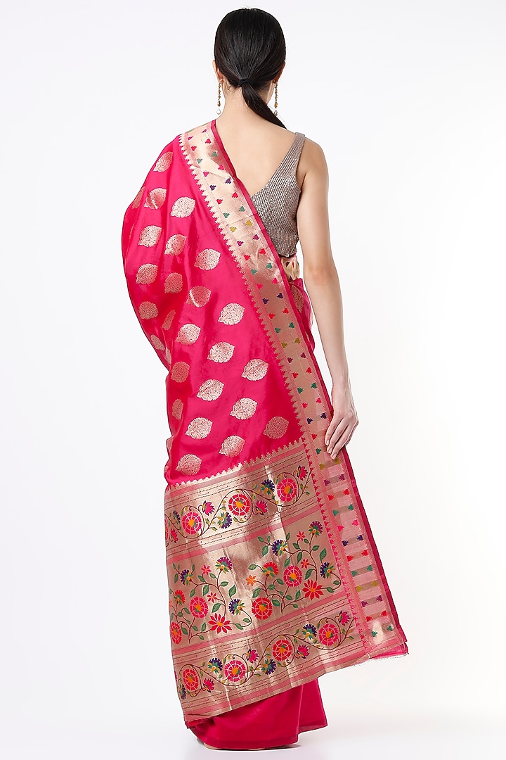 Red Silk Banarasi Brocade Festive Saree Set by Priyanka Jha at Pernia's Pop Up Shop