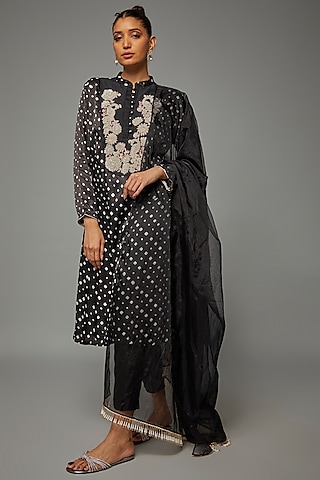 Black Pure Gajji Silk Printed & Embroidered Kurta Set by Priyanka Jha