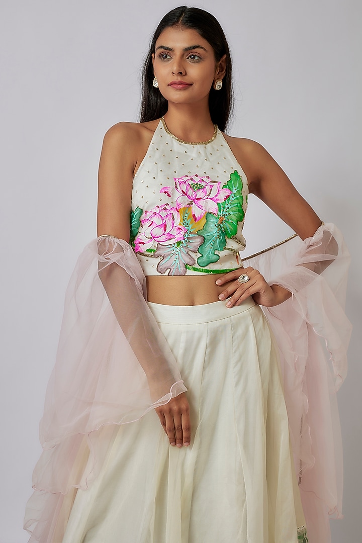 White Organza Hand-Painted Wedding Lehenga Set by Priyanka Jha at Pernia's Pop Up Shop