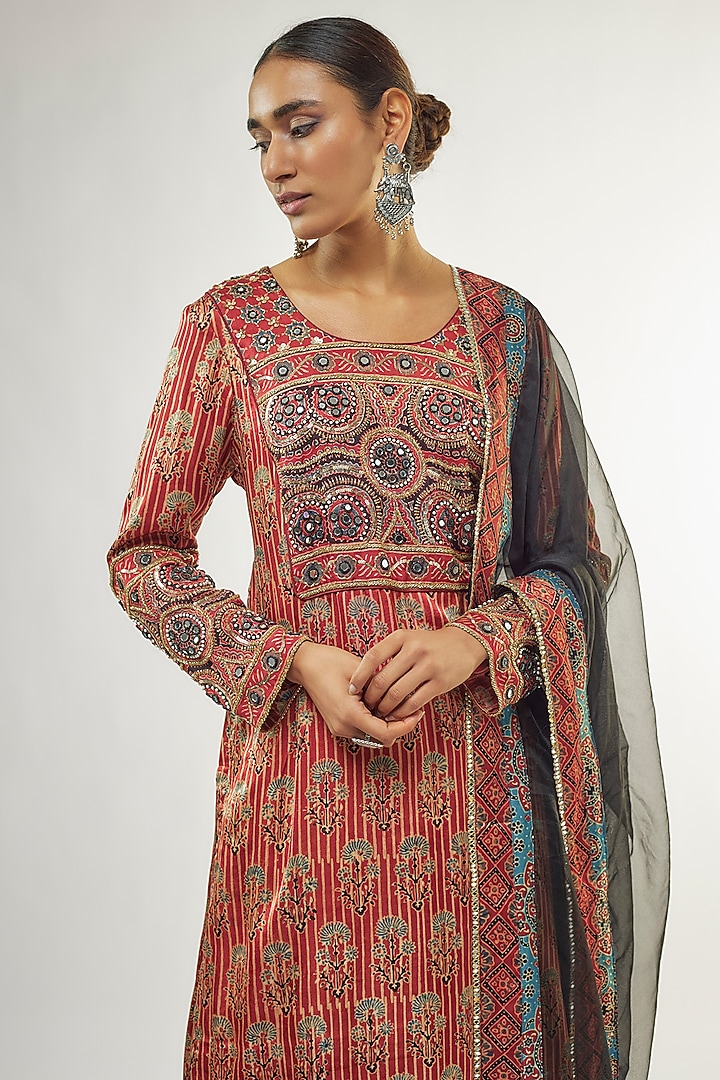 Rusty Red Silk Hand-Block Ajrakh Printed Kurta Set by Priyanka Jha at Pernia's Pop Up Shop