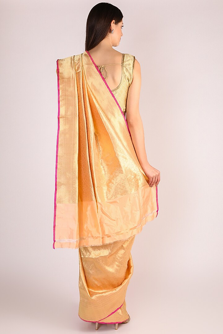 Golden Katan Silk Banarasi Wedding Saree Set by Priyanka Jha at Pernia's Pop Up Shop