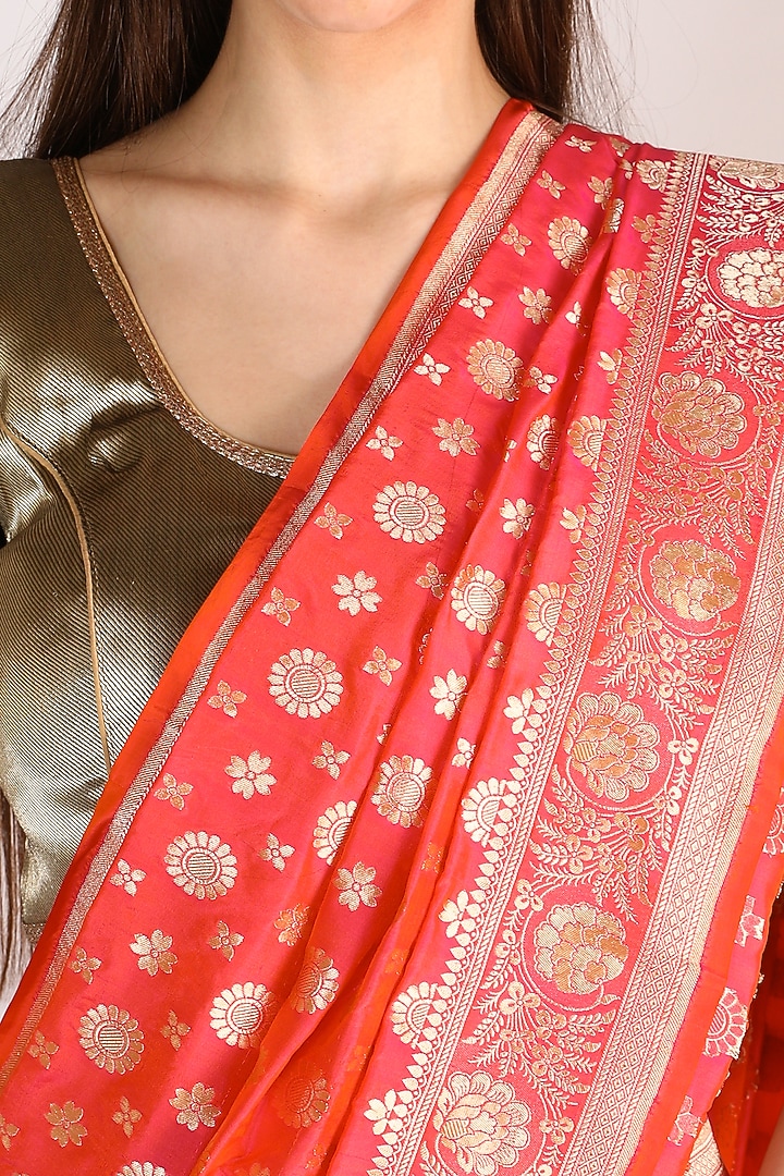 Pink & Golden Handwoven Katan Banarasi Silk Wedding Saree Set by Priyanka Jha at Pernia's Pop Up Shop