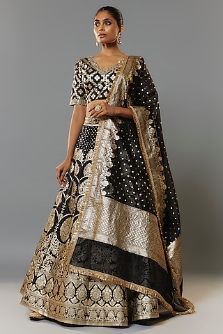 Black Banarasi Organza Hand Embroidered Lehenga Set by Priyanka Jha