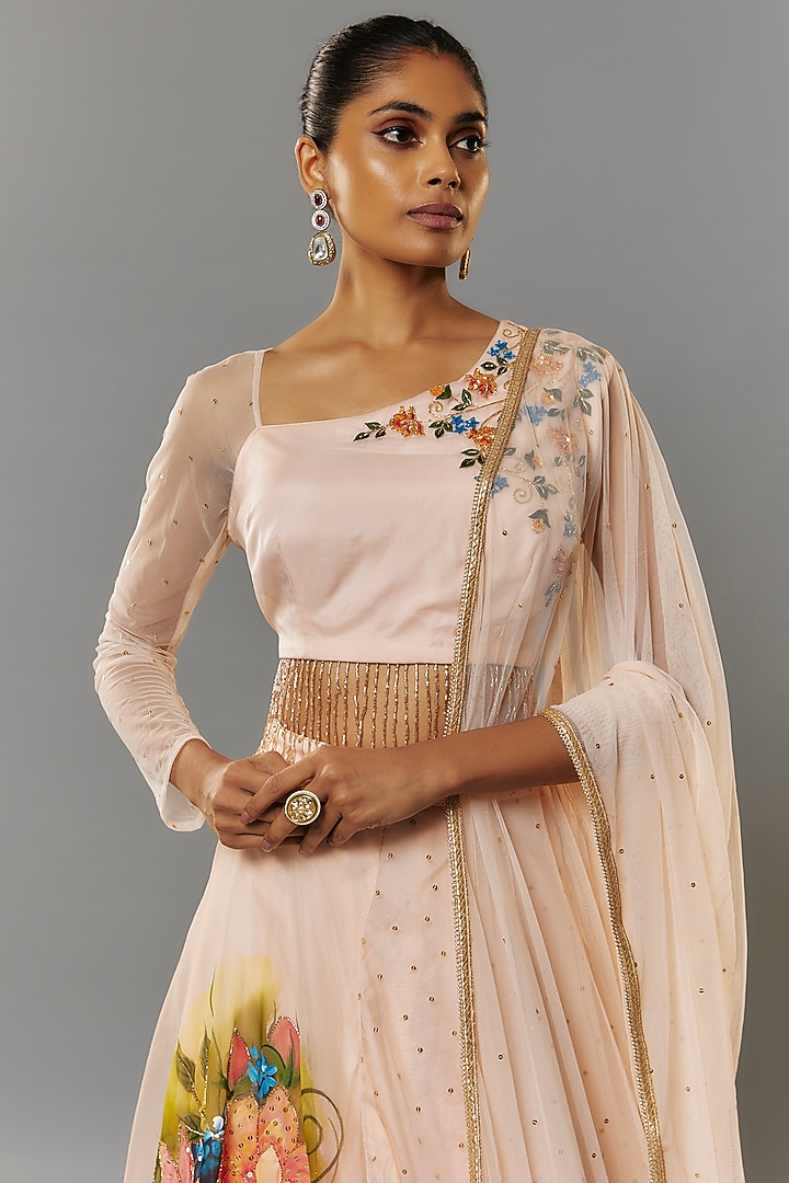Light Peach Organza Hand Painted & Embroidered Wedding Lehenga Set by Priyanka Jha at Pernia's Pop Up Shop